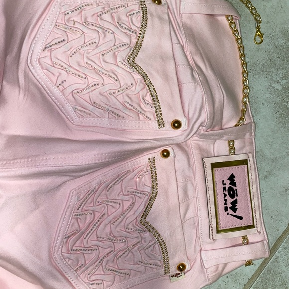 Jeans - Picture 2 of 4